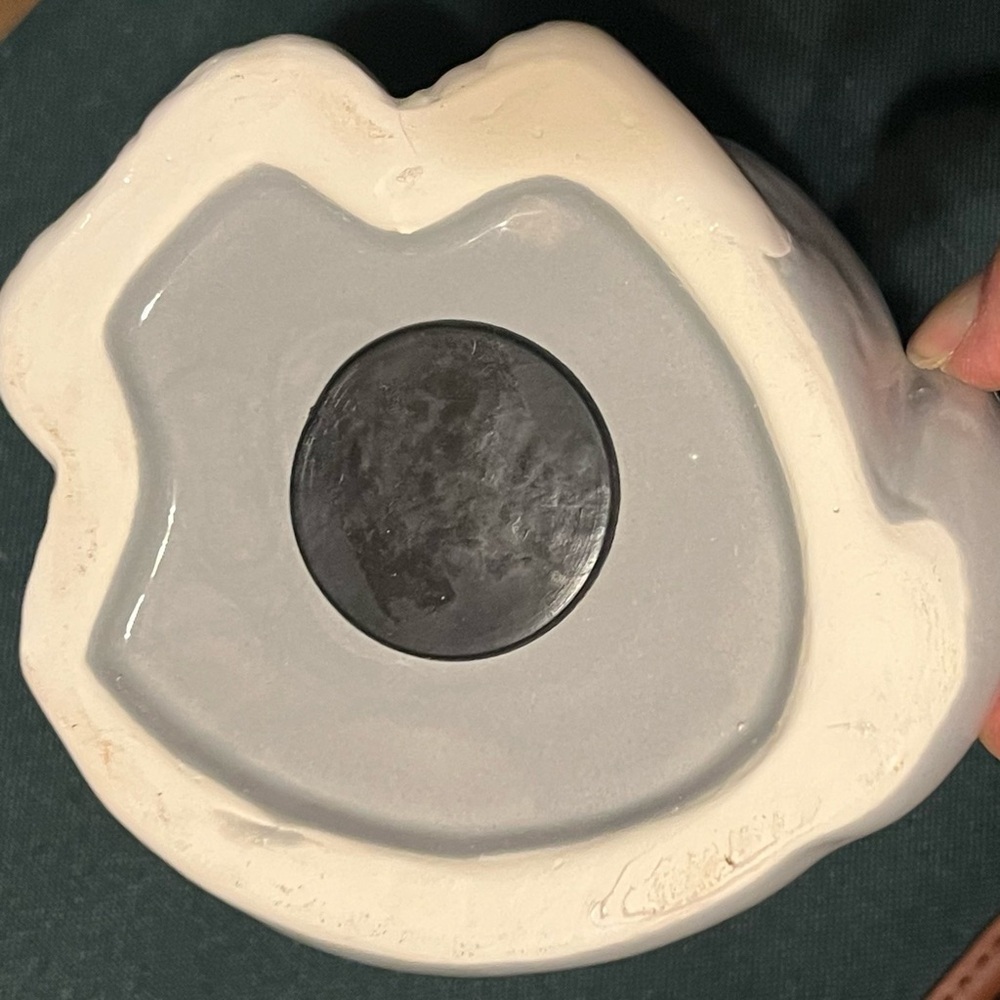 Handmade ceramic kitty coin bank coin slot back of head, gray white kitty 6 x 5” - Picture 6 of 8
